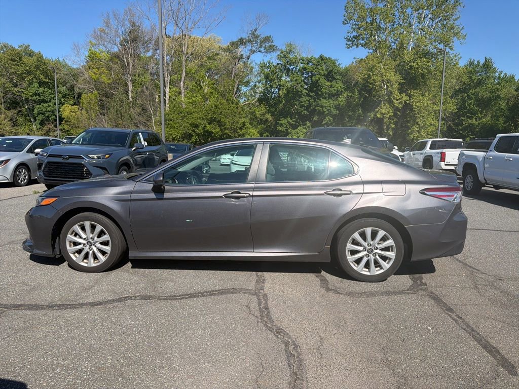 Used 2019 Toyota Camry LE FWD image 2