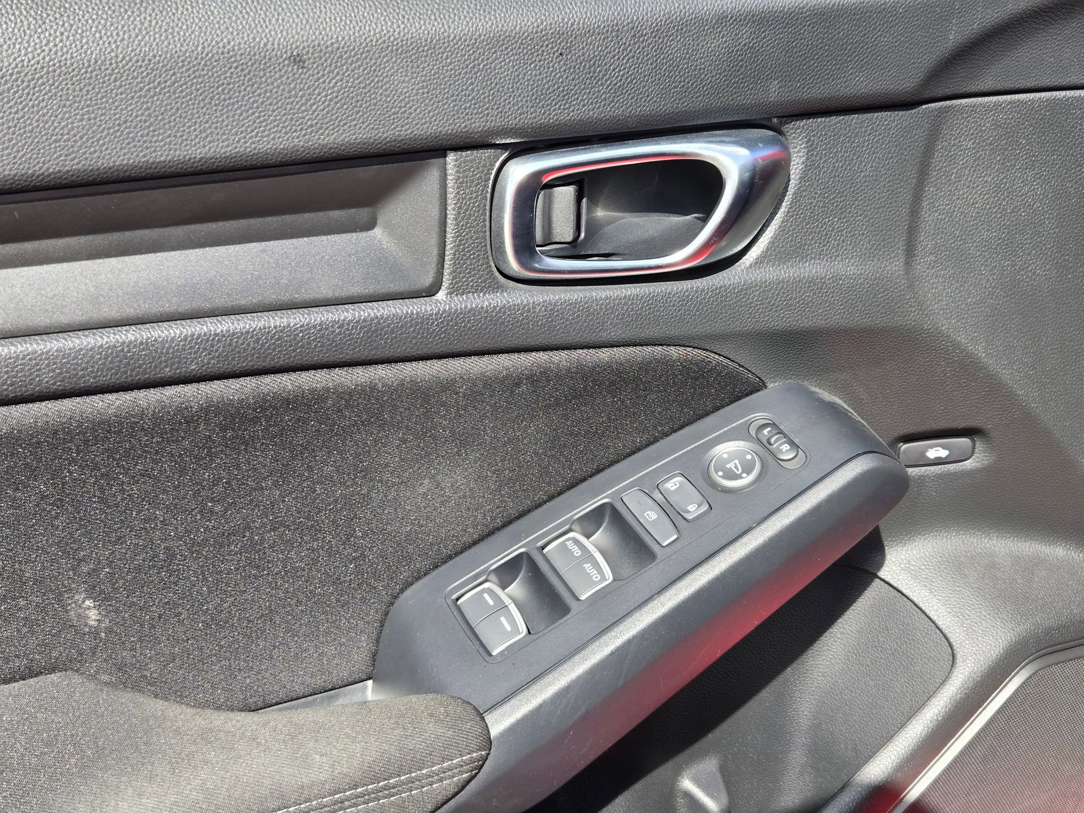 Used 2024 Honda Civic Sport image 11
