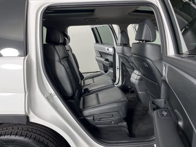 Used 2024 Hyundai Santa Fe Limited FWD image 51