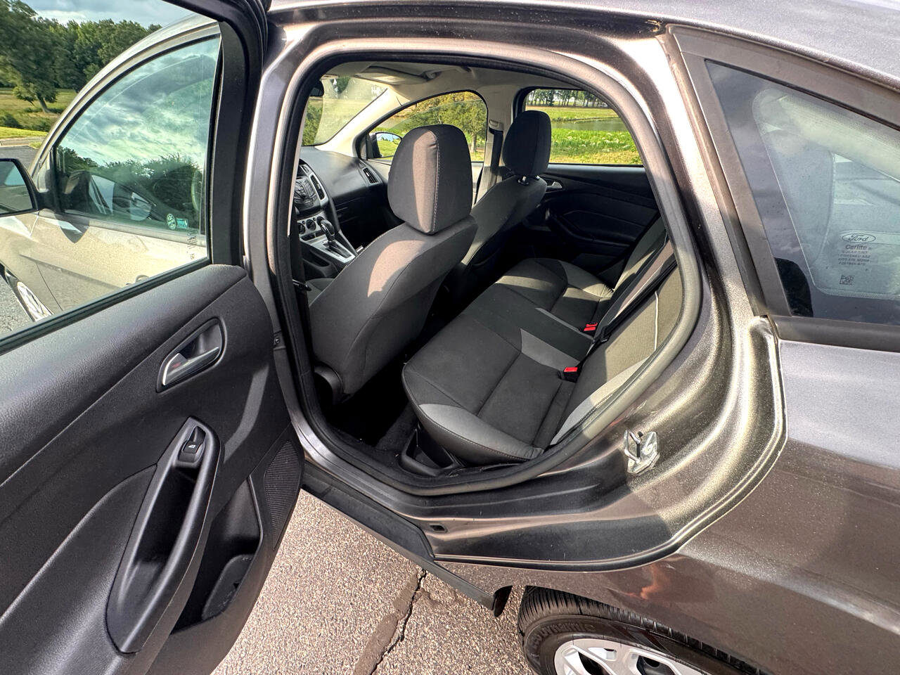 Used 2012 Ford Focus SE image 13