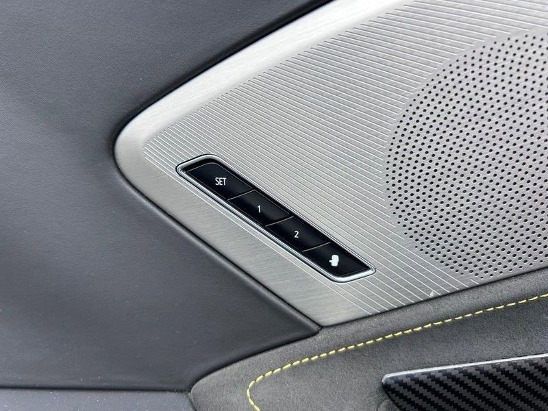 Used 2021 Chevrolet Corvette Stingray Premium Conv w/ Z51 Performance Package image 23