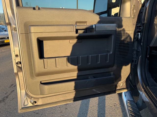 Used 2012 Ford F250 Lariat w/ Lariat Interior Pkg image 16