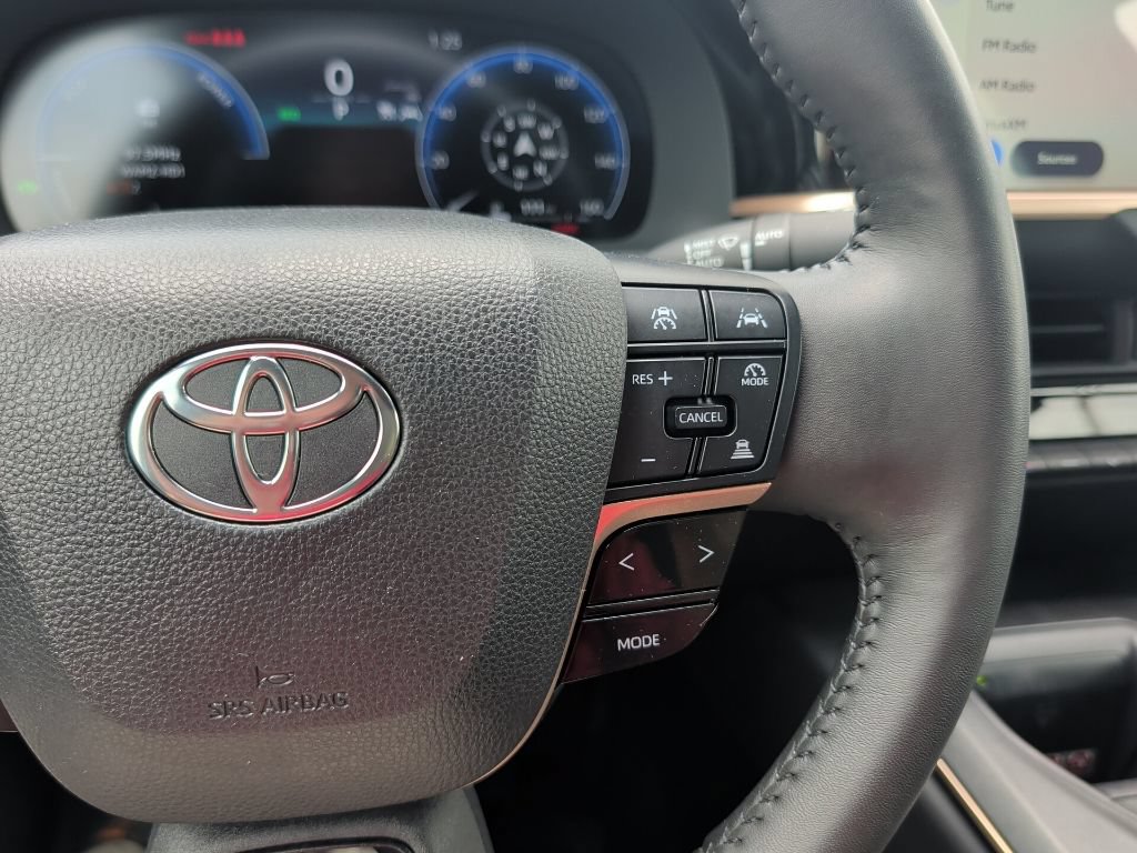 Used 2023 Toyota Crown AWD/4WD image 26