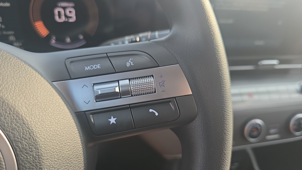 New 2026 Hyundai Kona SE FWD image 23