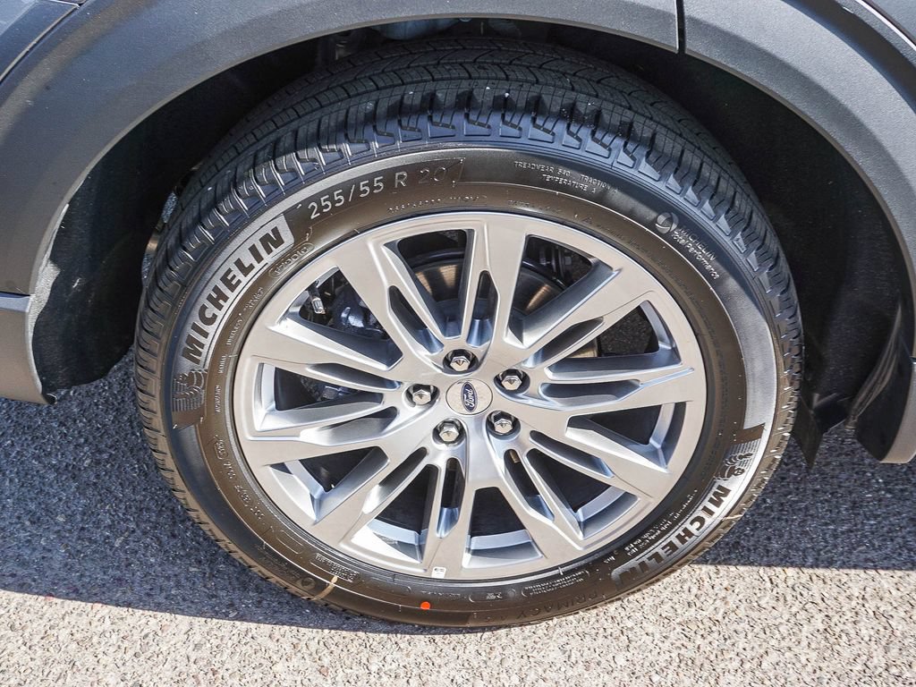 New 2026 Ford Explorer Platinum RWD image 8