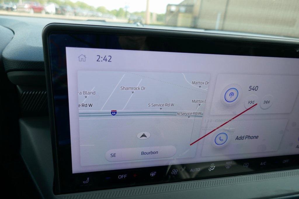 New 2025 Ford Maverick Lariat w/ Black Appearance Package image 19