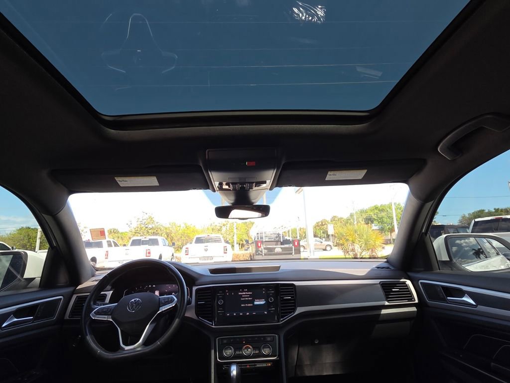 Used 2020 Volkswagen Atlas Cross Sport SEL FWD image 20