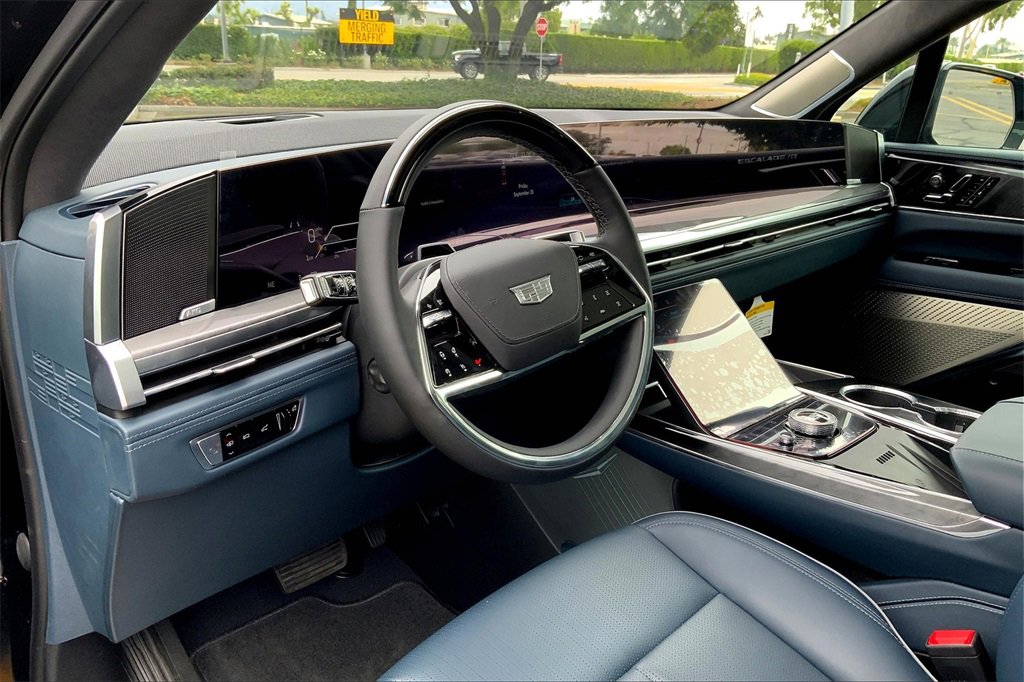 New 2026 Cadillac Escalade IQ Sport 2 w/ LPO, ONYX Package image 9