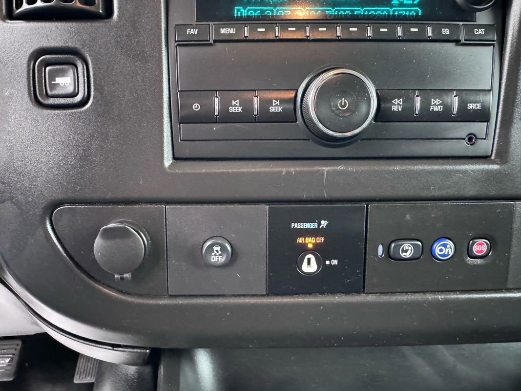 Used 2019 GMC Savana 2500 w/ Driver Convenience Package image 21