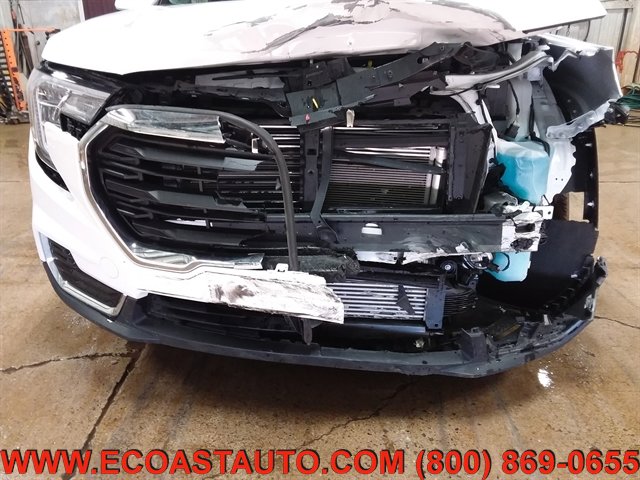 Used 2022 GMC Terrain SLE w/ LPO, Floor Liner Package AWD/4WD image 17