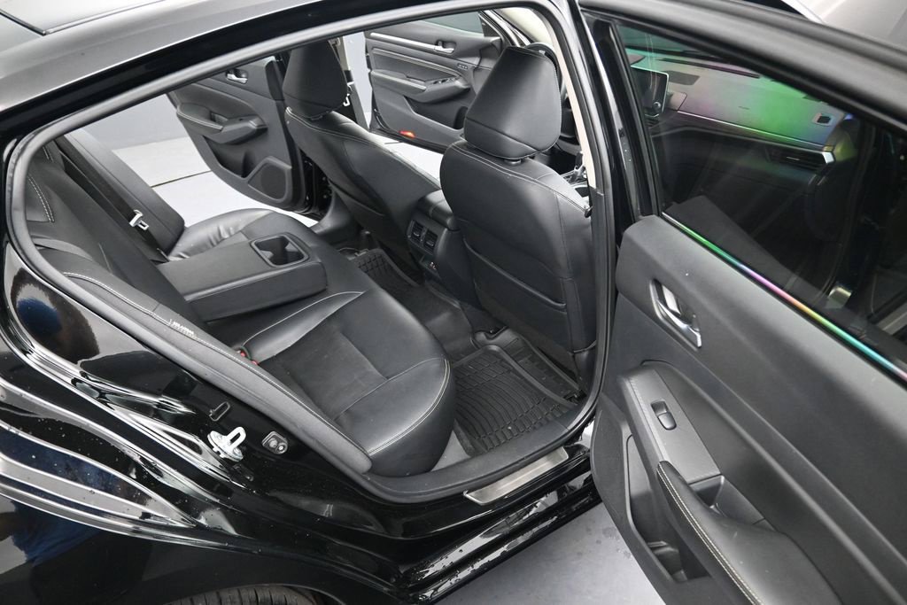 Used 2019 Nissan Altima 2.5 Platinum FWD image 15