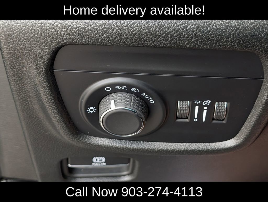 Used 2024 Jeep Grand Cherokee L Laredo RWD image 26
