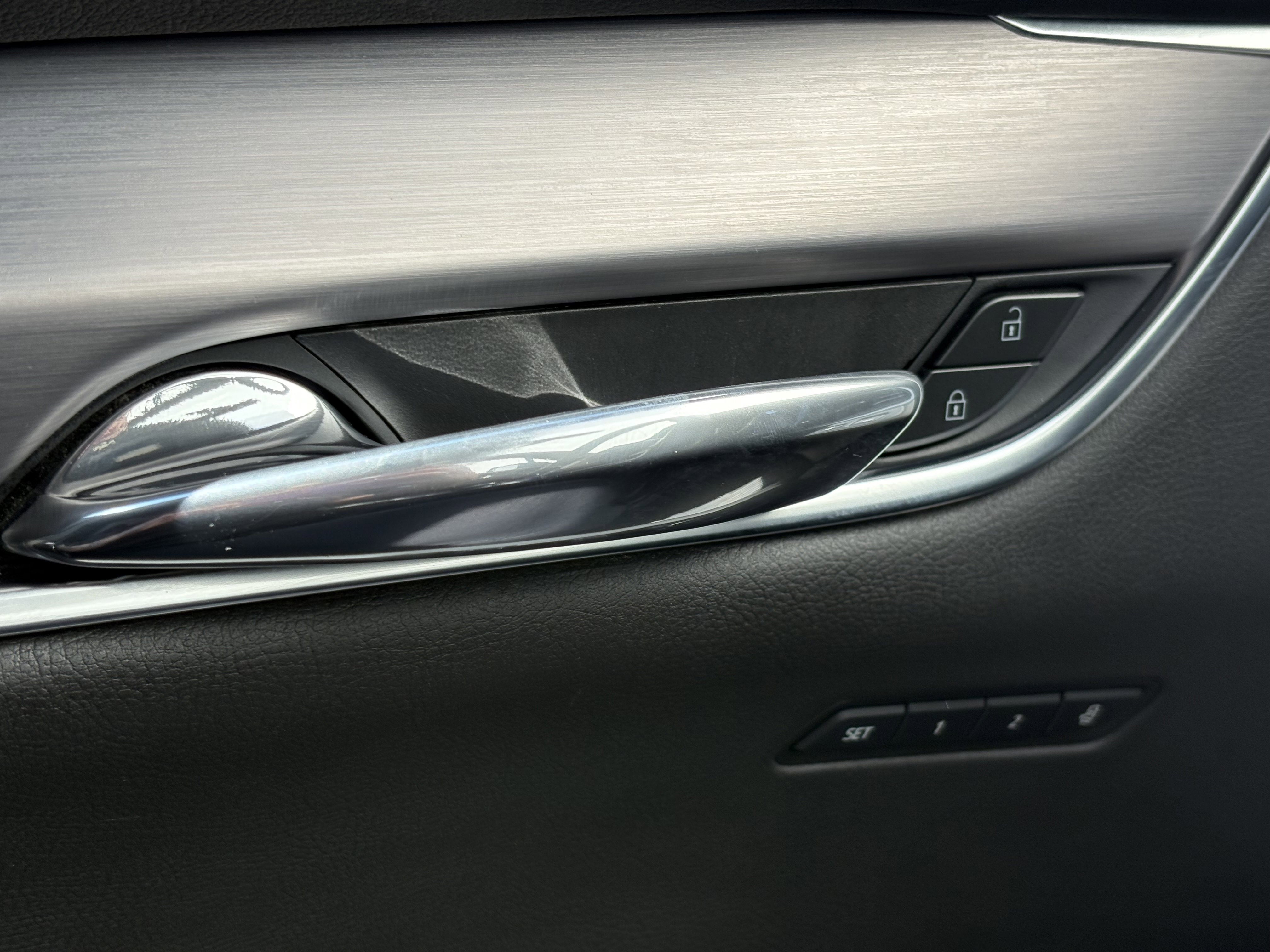 Certified 2024 Cadillac XT6 Luxury w/ LPO, Floor Liner Package image 32