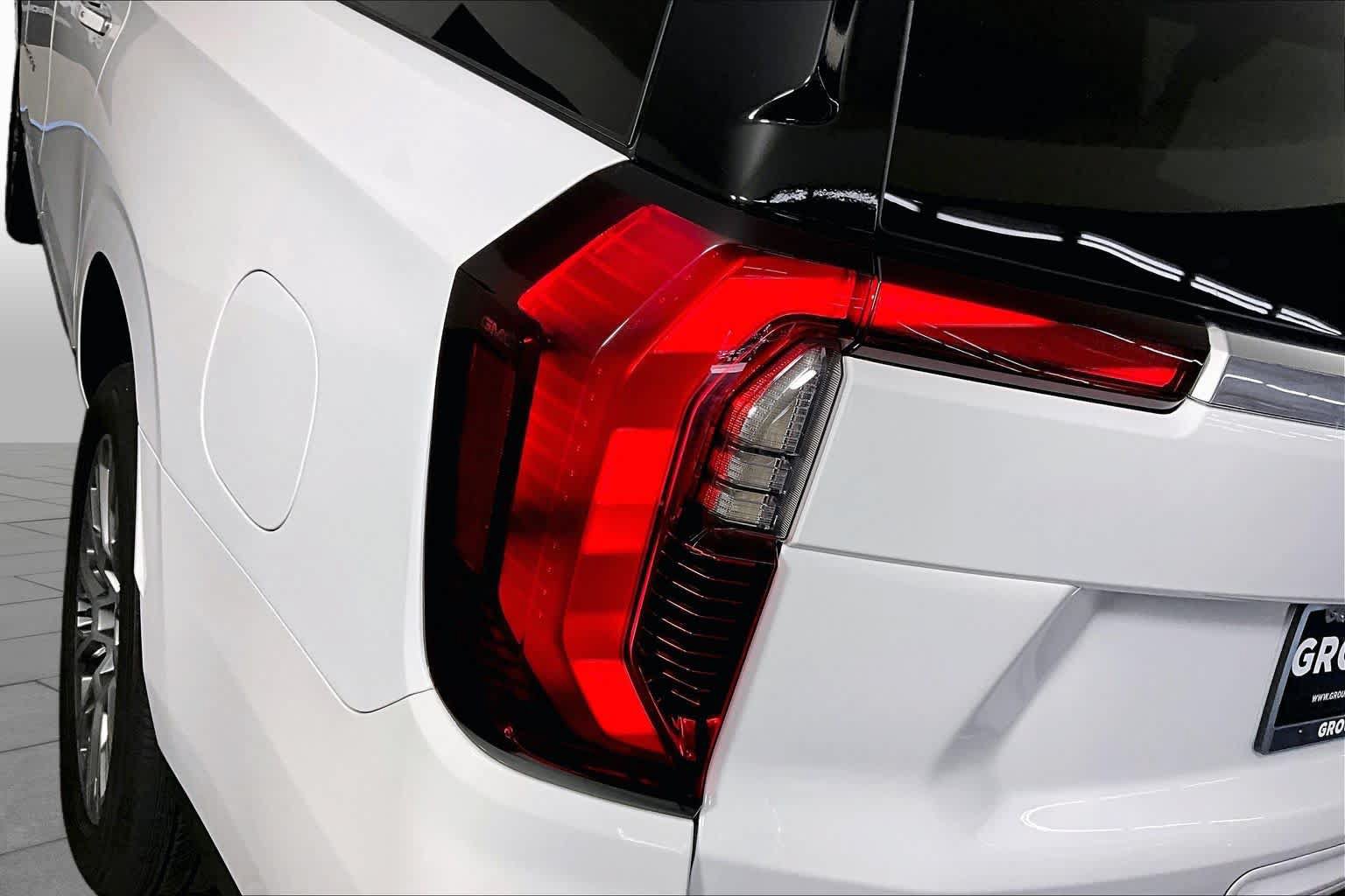 Certified 2026 GMC Yukon XL Denali w/ Sun & Power Step Package RWD image 27