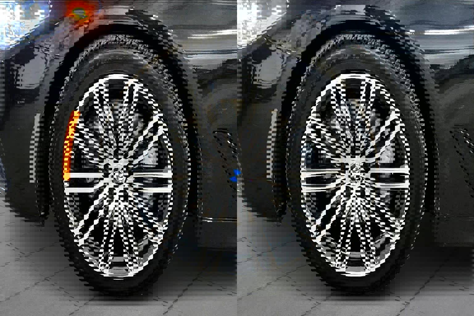 Used 2017 BMW 540i xDrive image 11