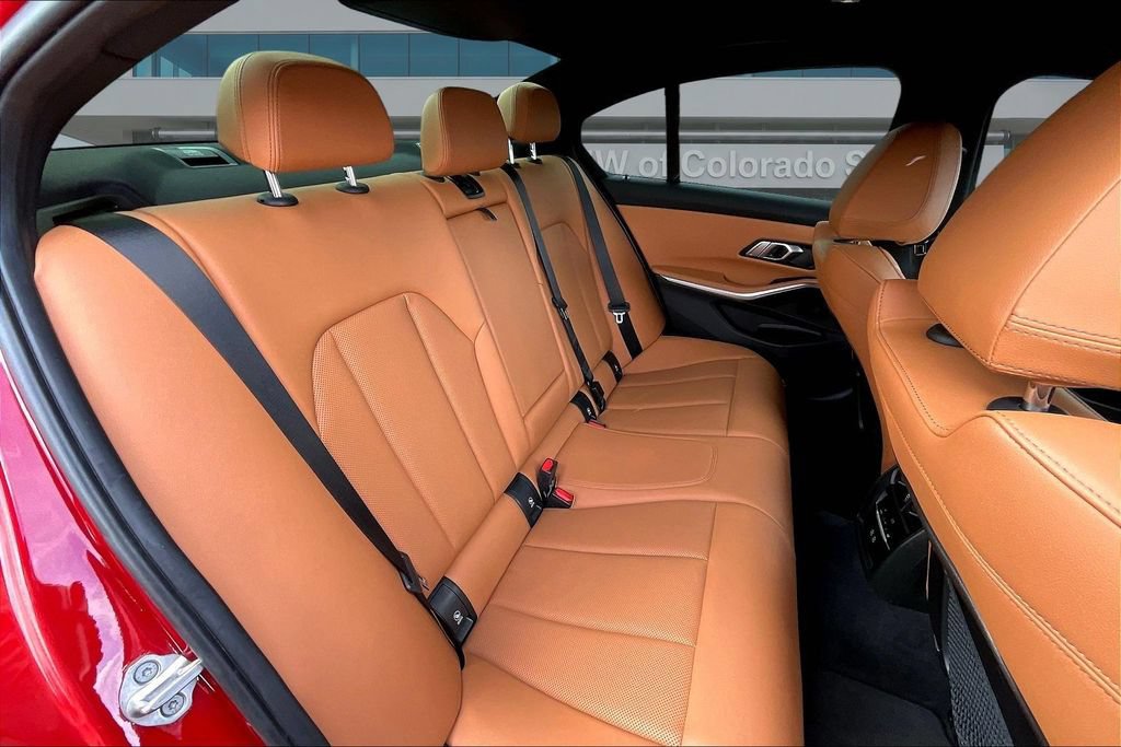 Used 2022 BMW 330i xDrive Sedan w/ Premium Package AWD/4WD image 25