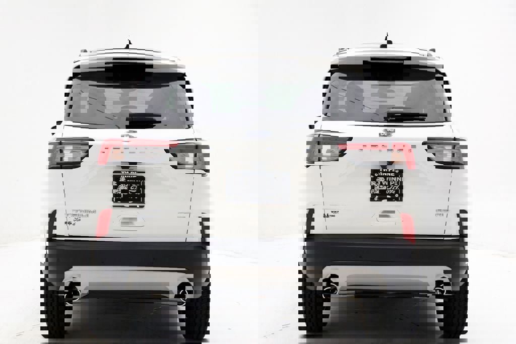 Used 2022 Ford Escape Titanium w/ Titanium Elite Package image 5