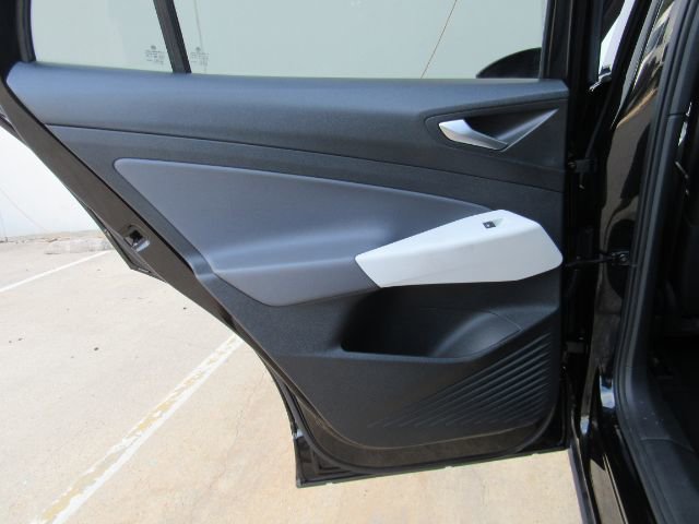 Used 2021 Volkswagen ID.4 1st Edition image 18