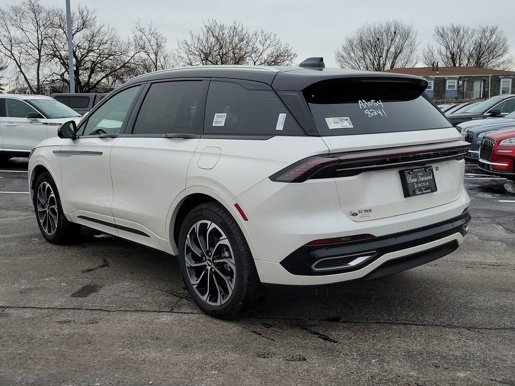 New 2026 Lincoln Nautilus Reserve image 6