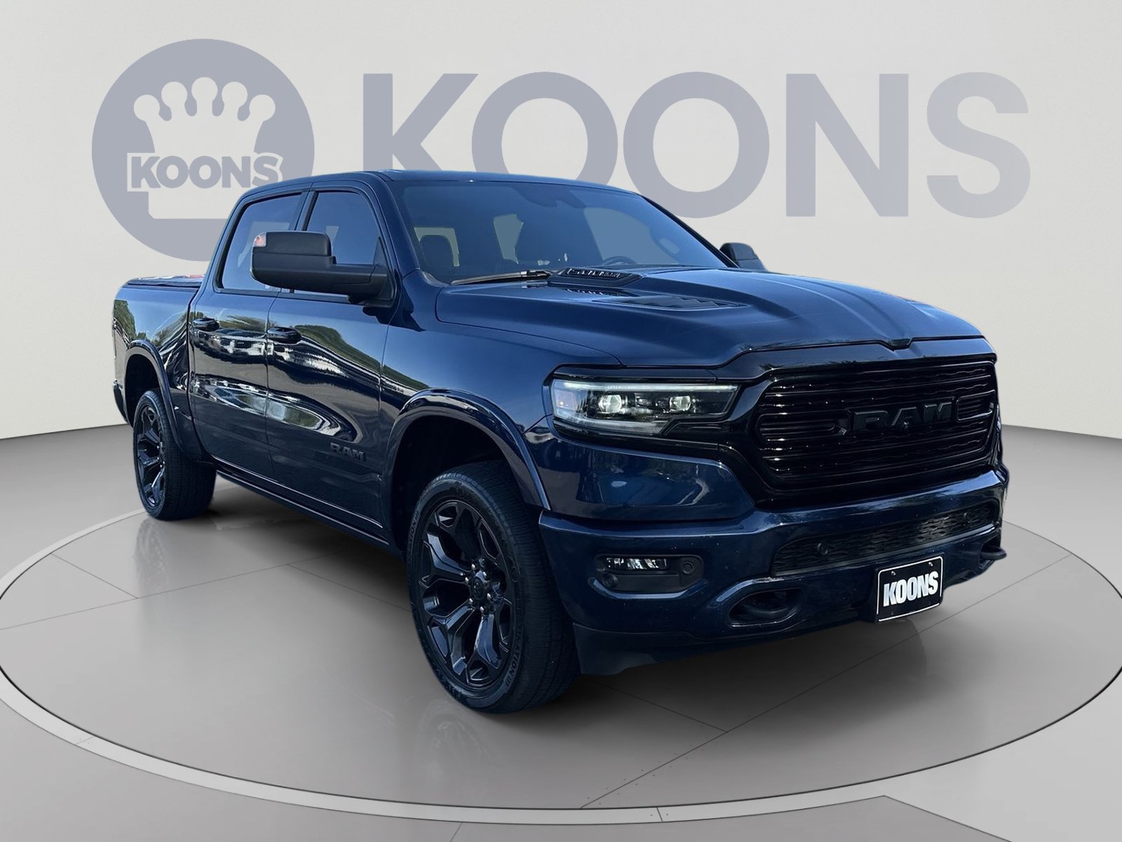 Used 2024 RAM 1500 Limited AWD/4WD image 2