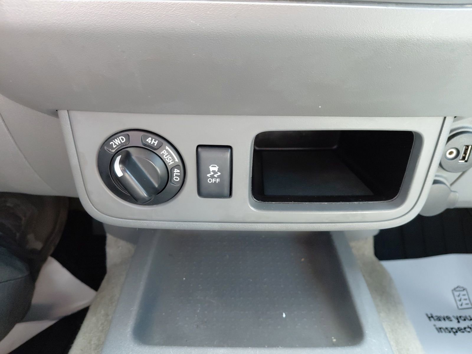 Used 2018 Nissan Frontier SV image 36