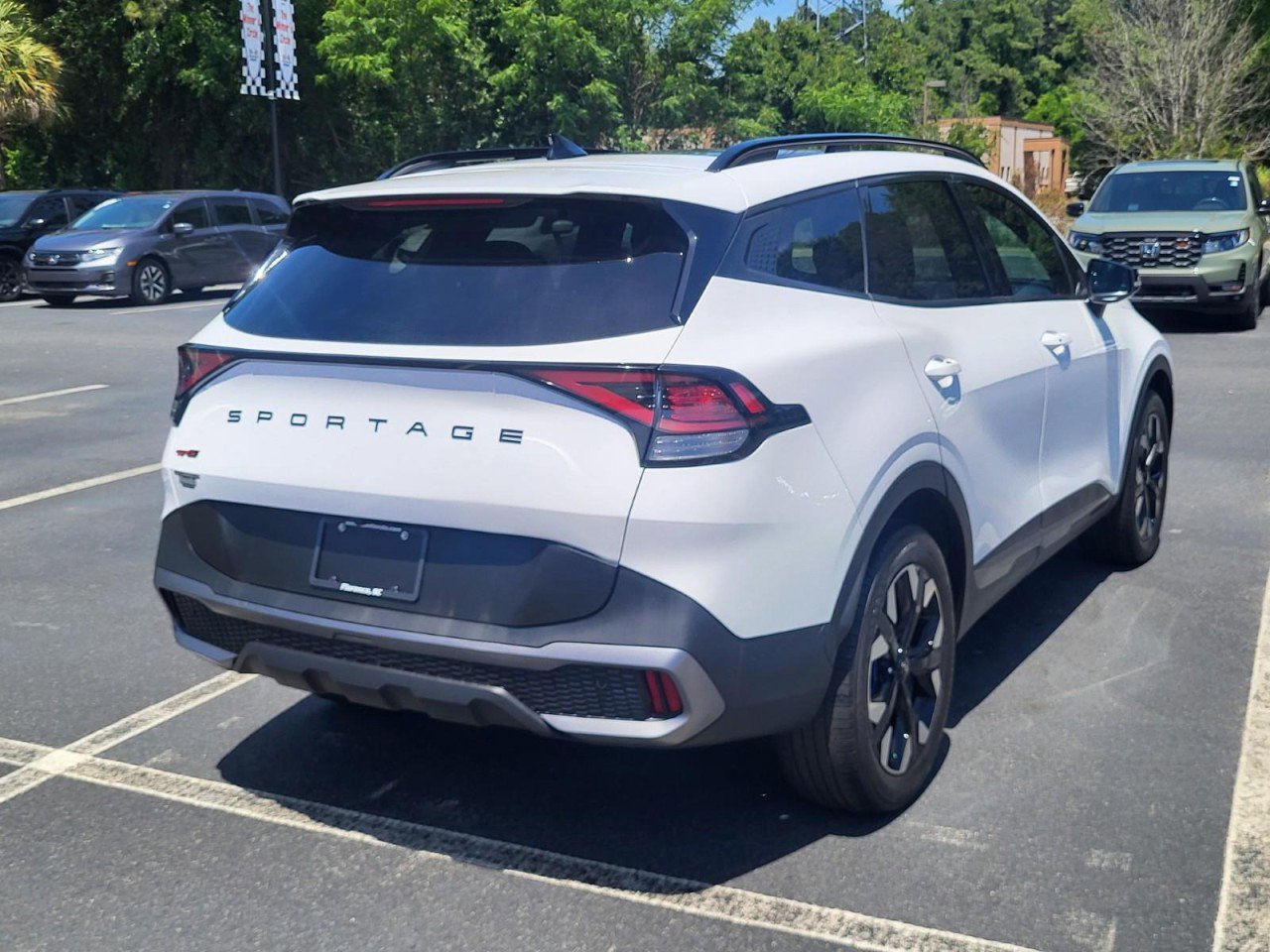 Used 2024 Kia Sportage X-Line w/ X-Line Premium Package AWD/4WD image 2