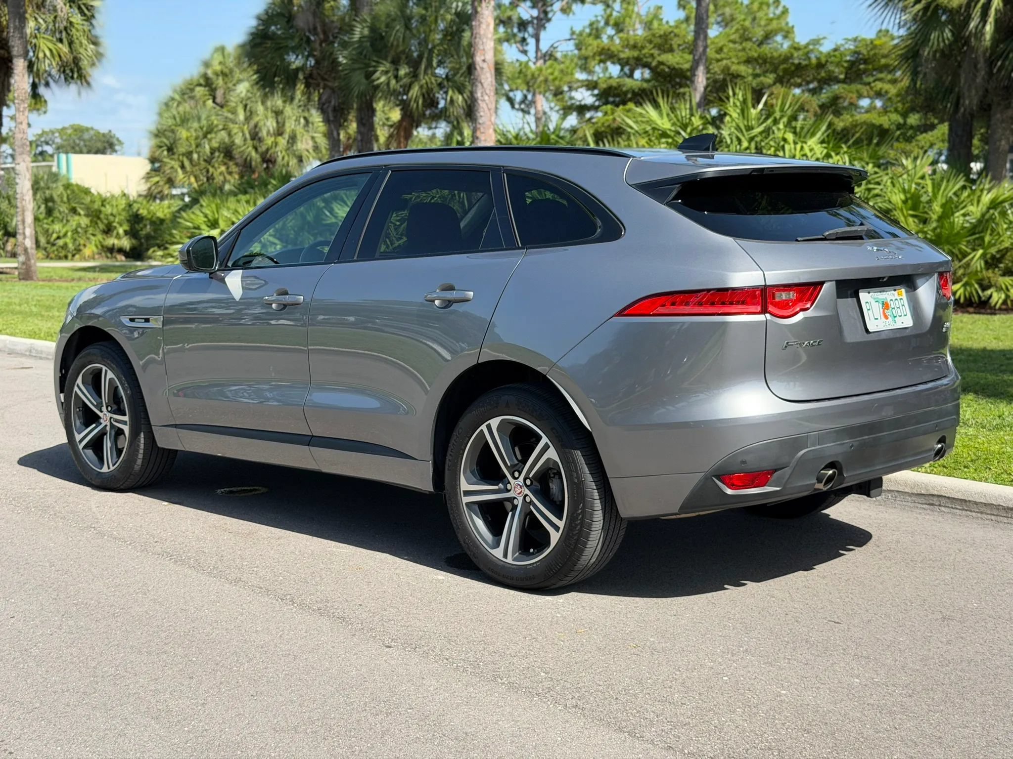 Used 2020 Jaguar F-PACE R-Sport AWD/4WD image 8