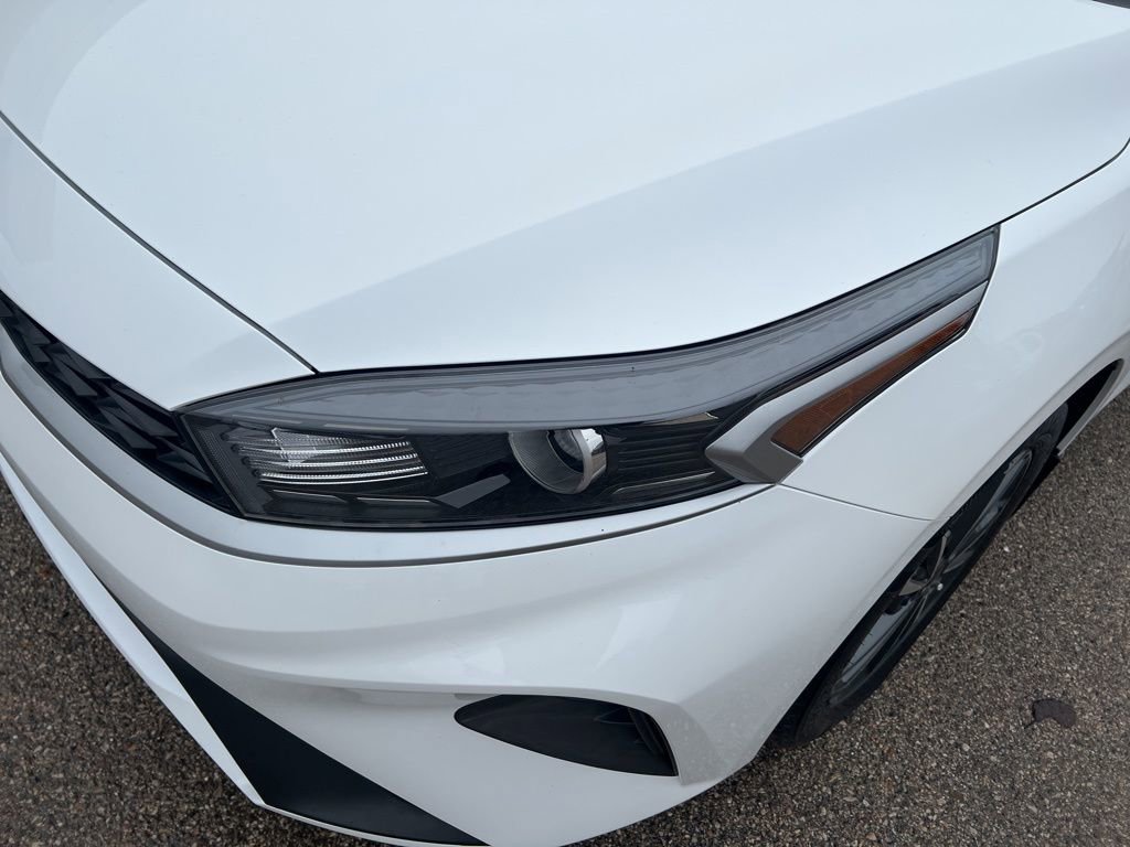 Certified 2023 Kia Forte LXS image 28