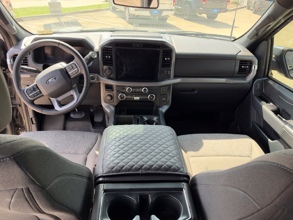 Used 2025 Ford F150 XLT w/ Equipment Group 302A MID RWD image 22