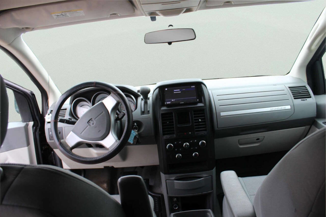 Used 2009 Dodge Grand Caravan SE FWD image 9