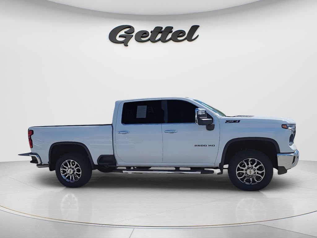 Used 2026 Chevrolet Silverado 2500 LTZ w/ LTZ Plus Package image 6