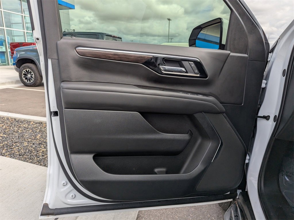 New 2025 Chevrolet Tahoe LS image 8