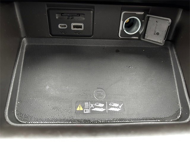 Used 2021 GMC Yukon AT4 w/ AT4 Premium Plus Package image 25