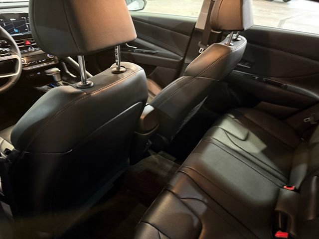 New 2025 Hyundai Elantra Limited image 27