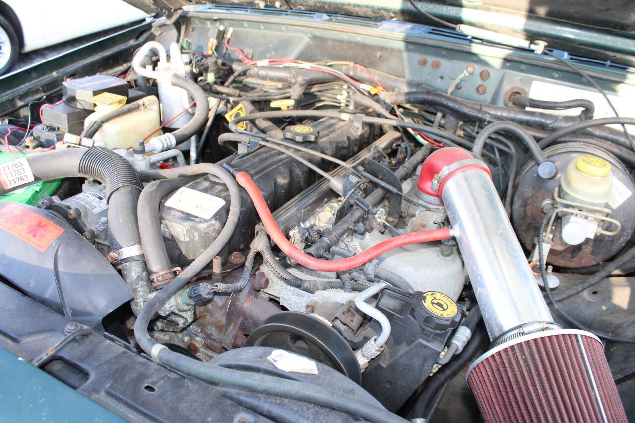 Used 2001 Jeep Cherokee Sport image 35