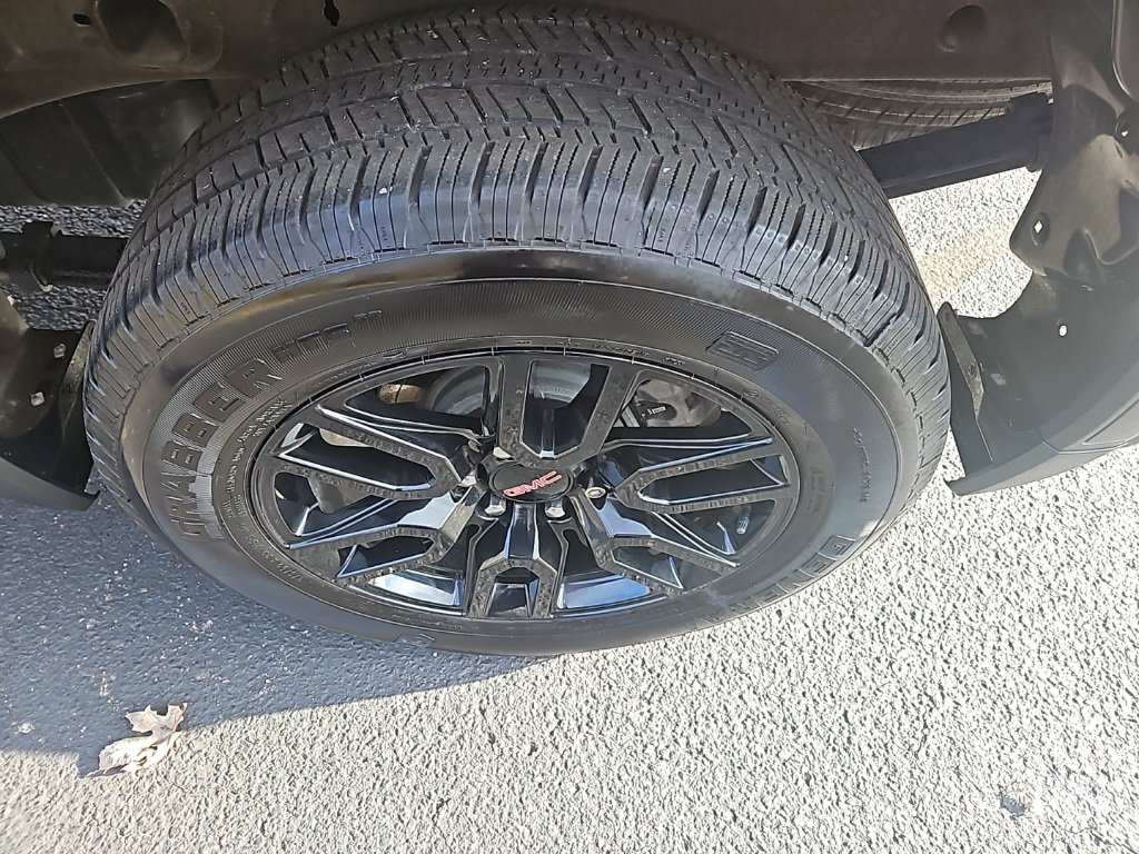 Used 2024 GMC Sierra 1500 Elevation image 12