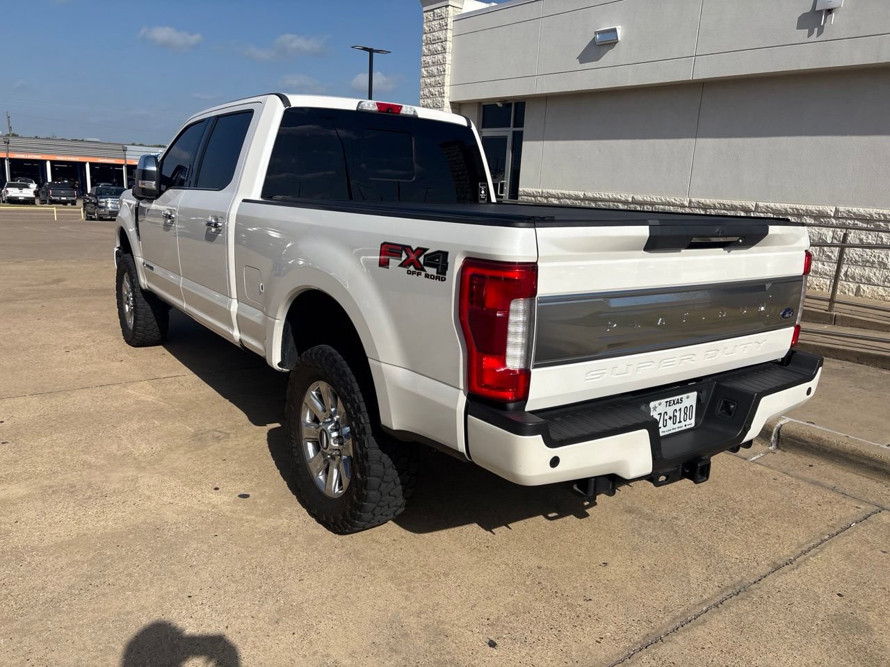 Used 2018 Ford F250 Platinum w/ Platinum Ultimate Package AWD/4WD image 2