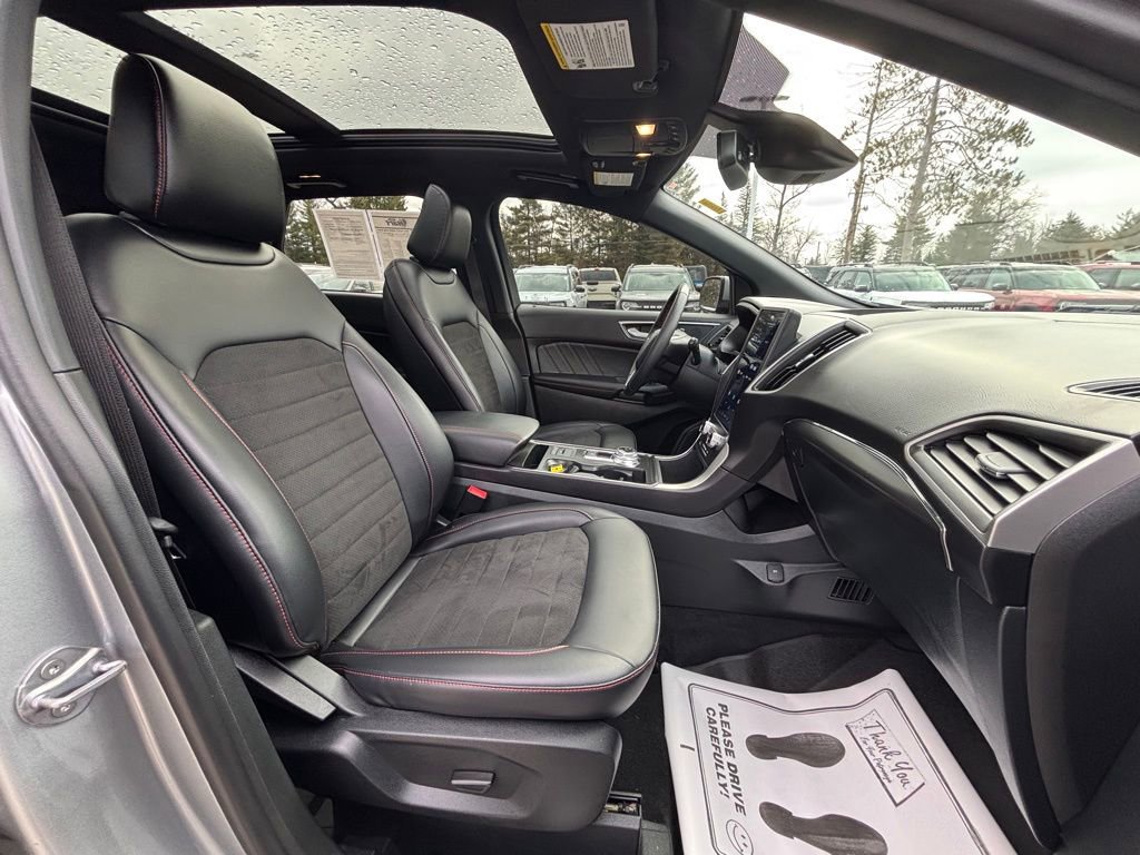 Used 2024 Ford Edge ST-Line AWD/4WD image 18