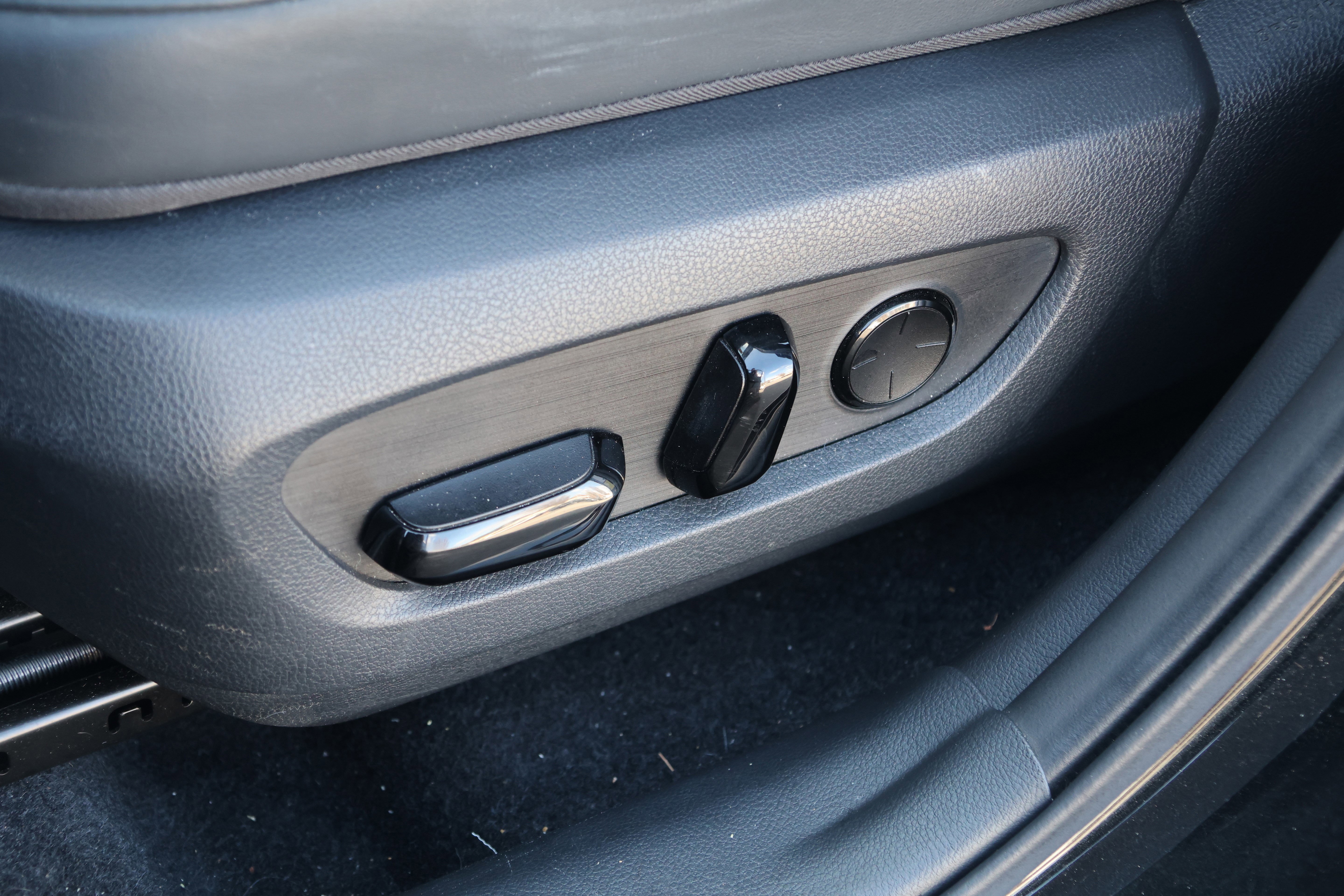 Used 2022 Lexus NX 350 AWD w/ Vision Package image 37