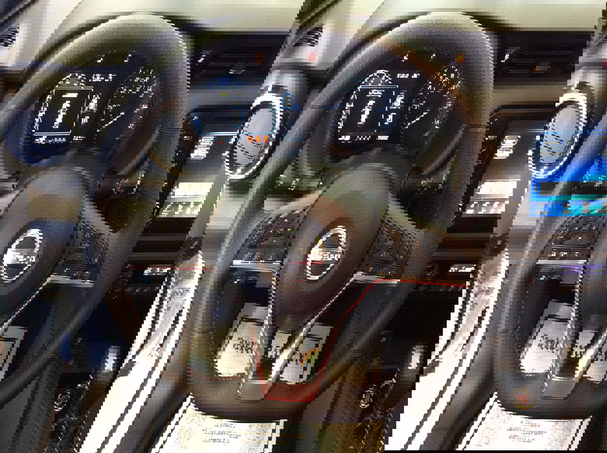 Used 2024 Nissan Kicks SR image 15