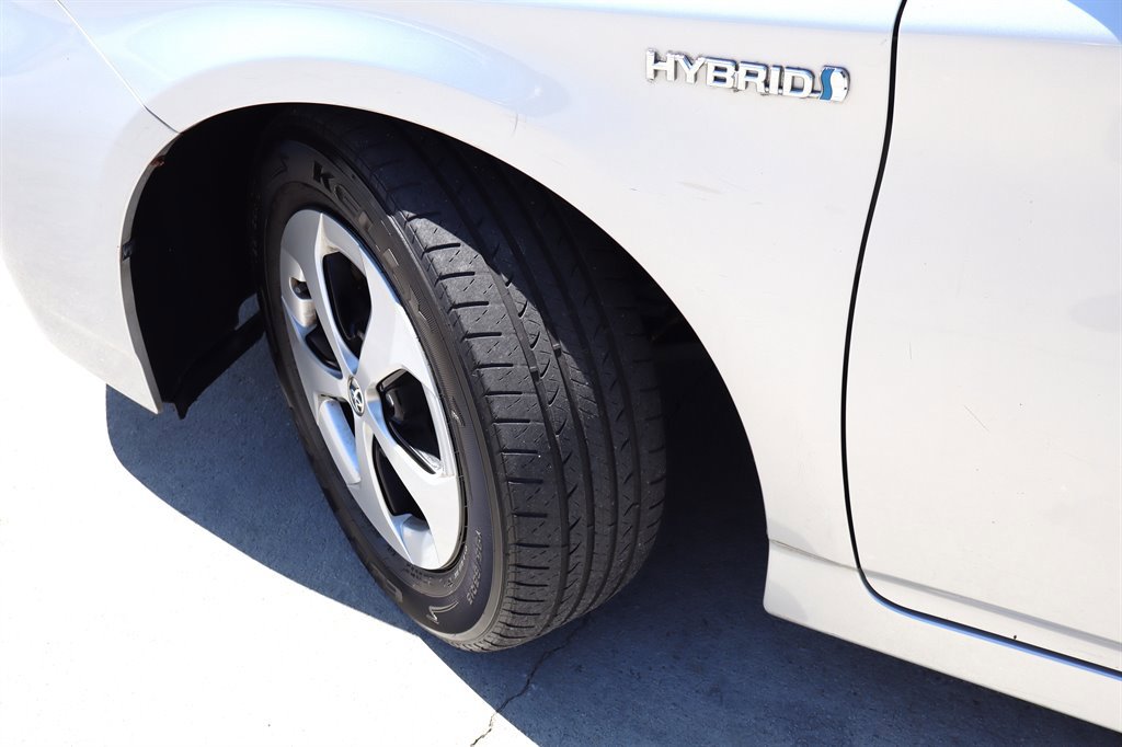 Used 2012 Toyota Prius Three FWD image 10