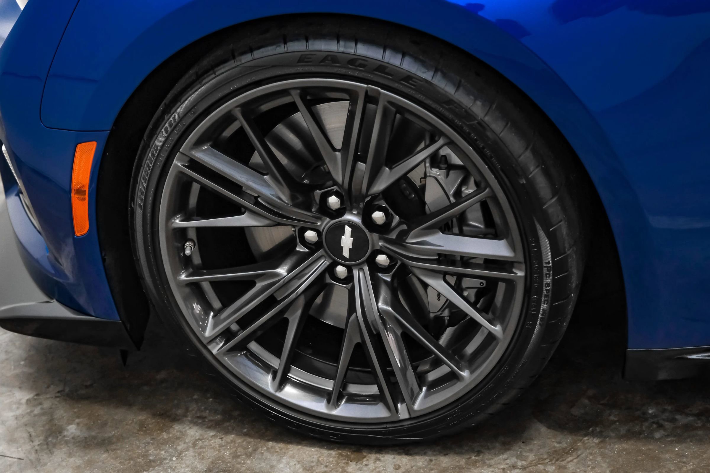 Used 2018 Chevrolet Camaro ZL1 image 39