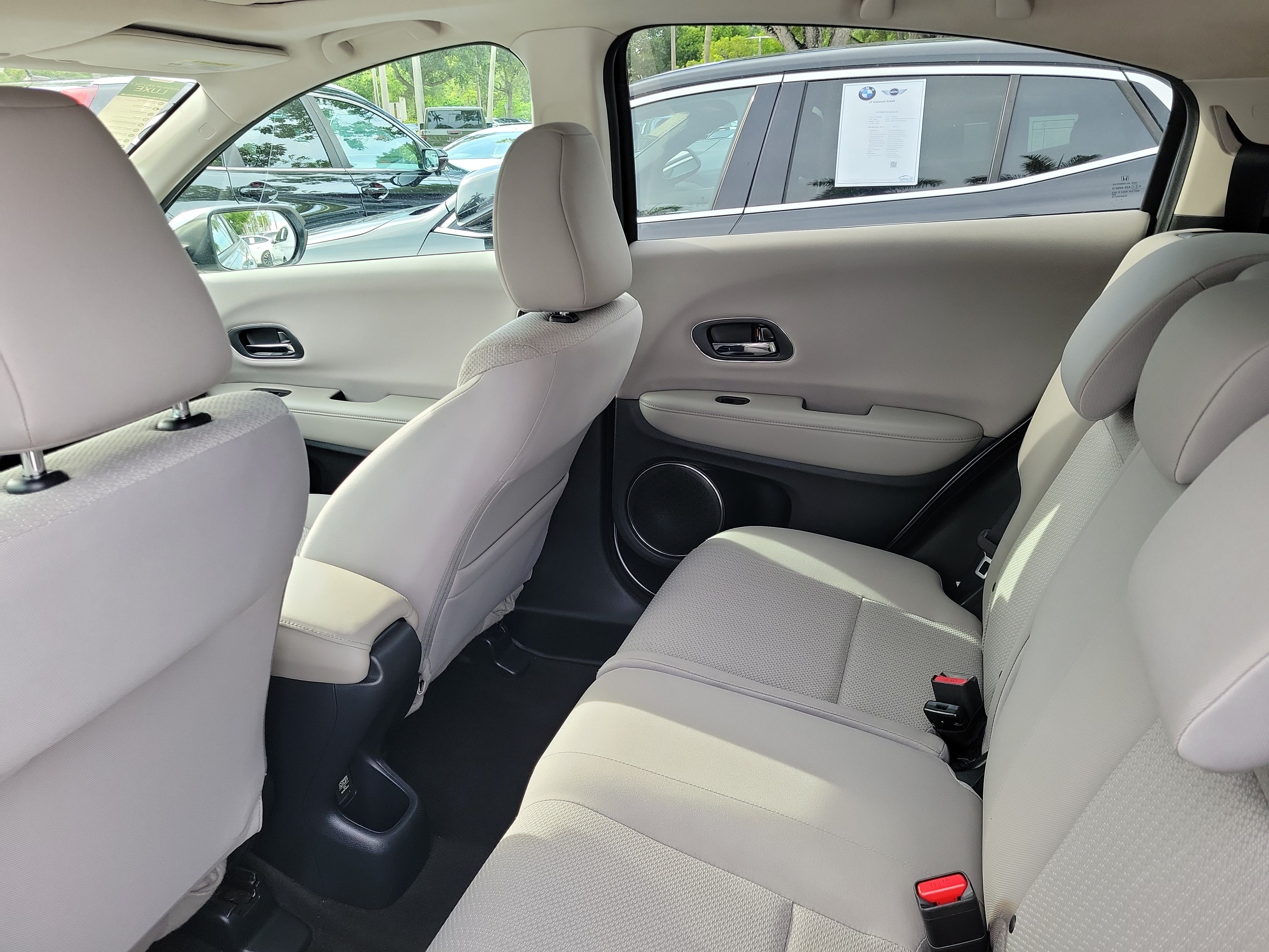 Used 2017 Honda HR-V EX image 8