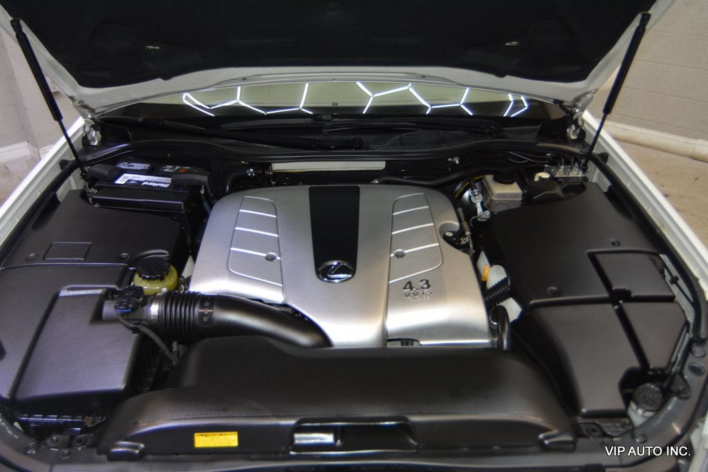 Used 2001 Lexus LS 430 RWD image 36