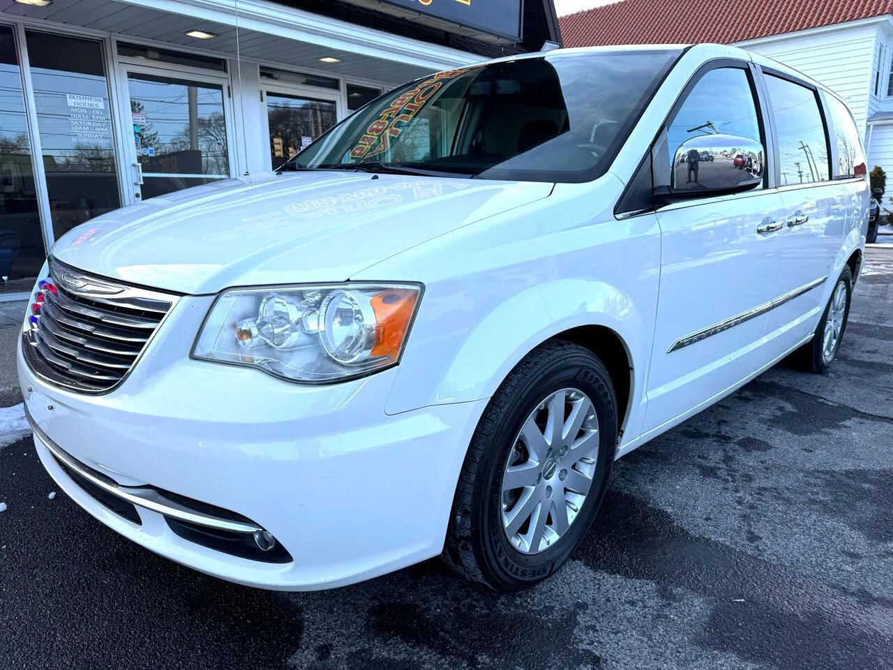 Used 2012 Chrysler Town & Country Touring-L w/ Entertainment Group #2 image 2