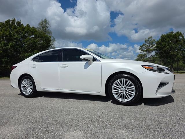 Used 2016 Lexus ES 350 w/ Premium Package w/Wood Trim FWD image 1