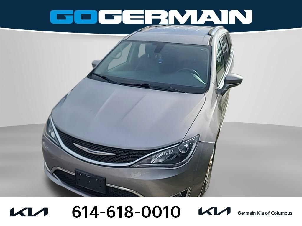 Used 2018 Chrysler Pacifica Touring-L image 9