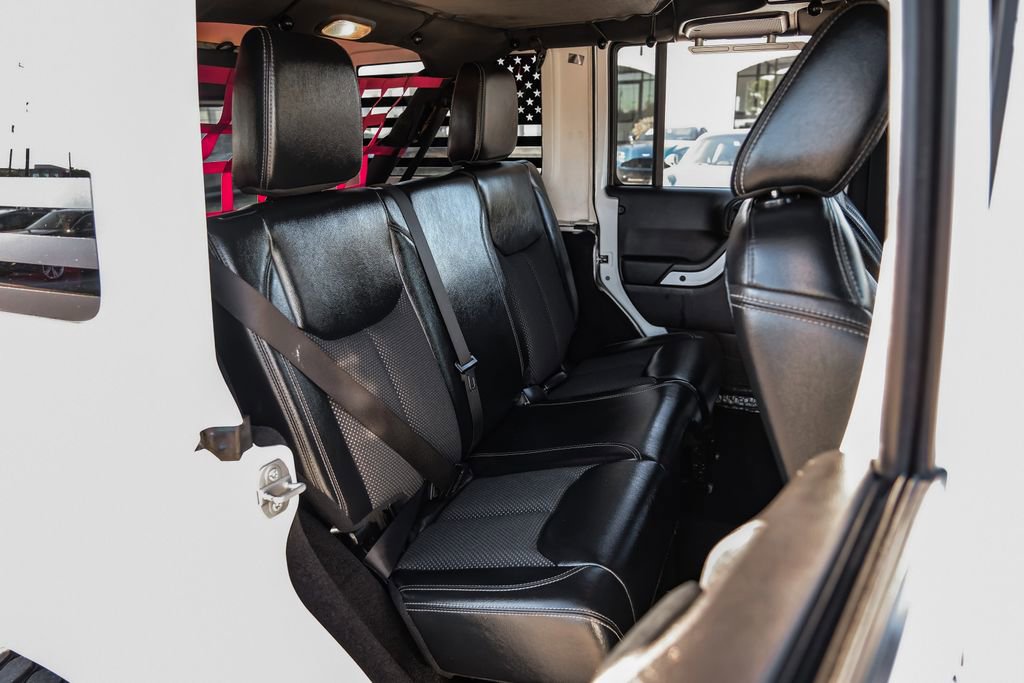 Used 2015 Jeep Wrangler Unlimited Sahara w/ Quick Order Package 24X image 34