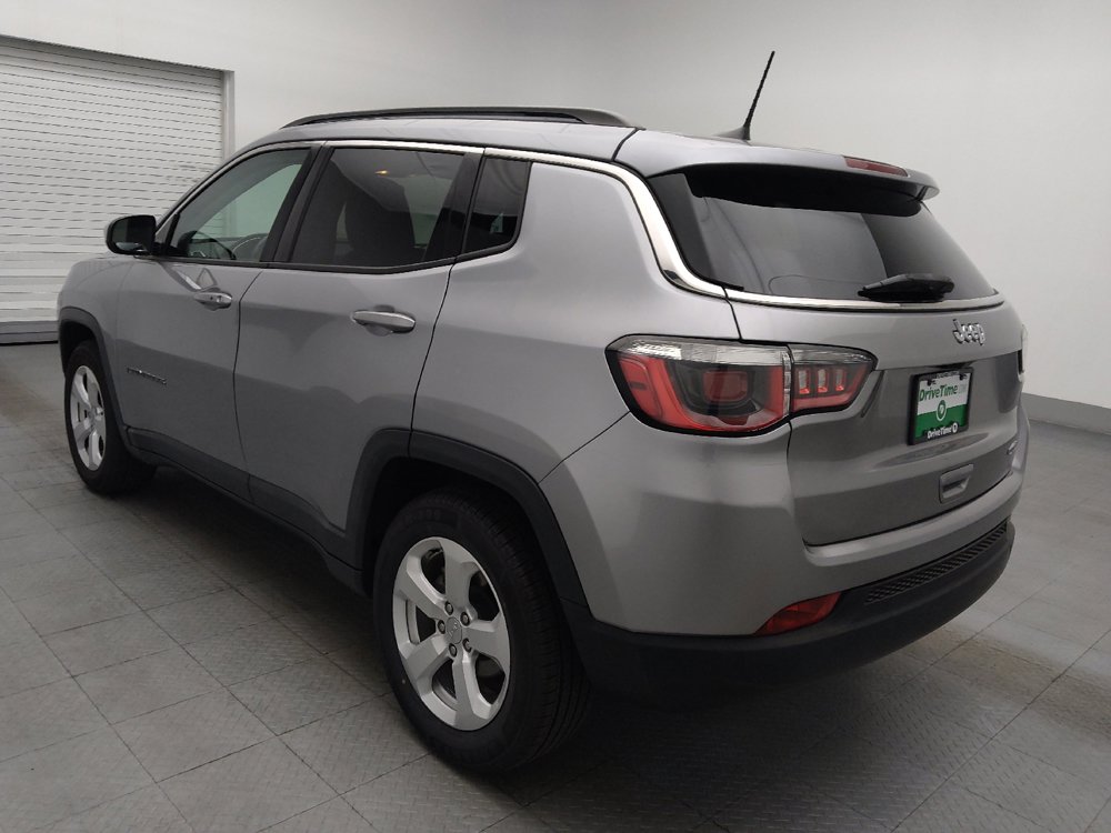 Used 2018 Jeep Compass Latitude w/ Popular Equipment Group FWD image 5