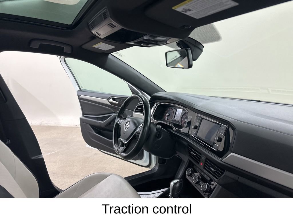 Used 2019 Volkswagen Jetta R-Line FWD image 20